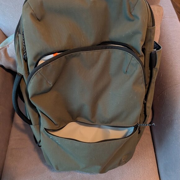 Pakt The Travel back pack - Picture 3 of 8